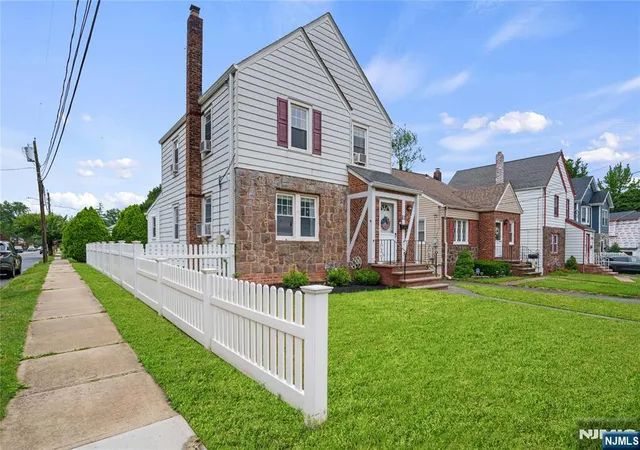Homes for sale in Bloomfield, NJ | 2 High St, Bloomfield, NJ 07003 | MLS# 26023672