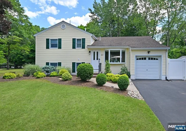 Homes for sale in River Vale, NJ | 621 Stanley Pl, River Vale, NJ 07675 | MLS# 26023679