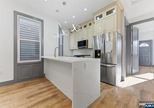 Photo 4 of Sale Pending at 821 18Th St, Union City, NJ 07087 | MLS# 26023690 | Listing updated on 2026-10-09