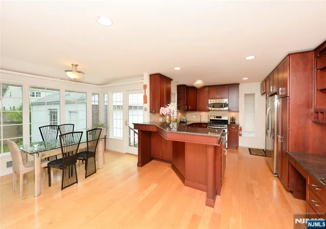 Homes for sale in Fair Lawn, NJ | 3-21 27Th St, Fair Lawn, NJ 07410 | MLS# 26023692