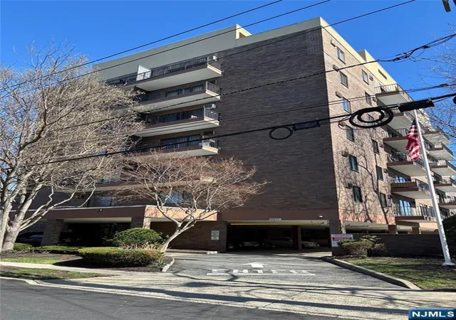 Homes for sale in Hackensack, NJ | 140 Euclid Ave #1G, Hackensack, NJ 07601 | MLS# 26023717