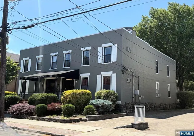 Homes for sale in Edgewater, NJ | 66 68 Edgewater Pl #A2, Edgewater, NJ 07020 | MLS# 26023722