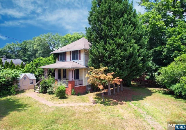 1st image of 8 Brian Ct, Pequannock Township, NJ 07440 | MLS# 26023763
