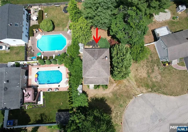 Homes for sale in Pequannock Township, NJ | 8 Brian Ct, Pequannock Township, NJ 07440 | MLS# 26023763
