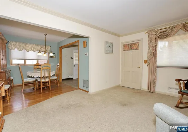 5th image of 140 Carlyle Ct, Carlstadt, NJ 07072 | MLS# 26023765