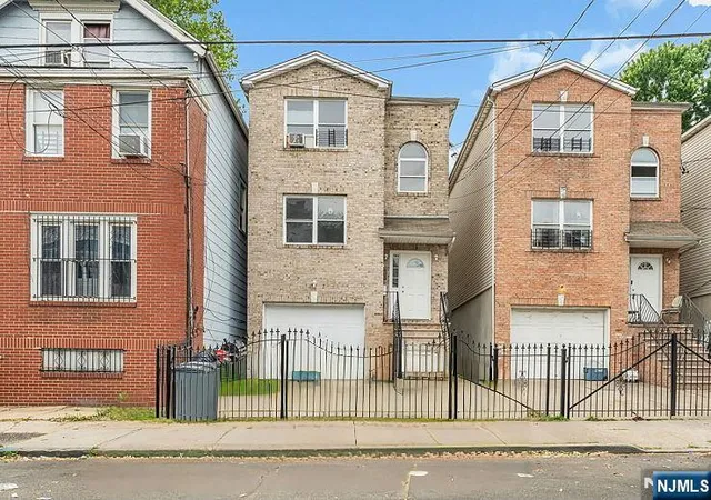 Homes for sale in Newark, NJ | 285 6th St, Newark, NJ 07103 | MLS# 26023769