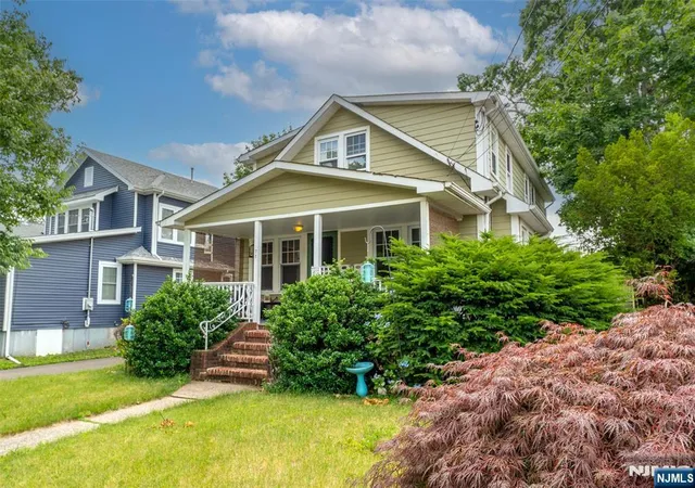 Homes for sale in Hawthorne, NJ | 72 Minerva Ave, Hawthorne, NJ 07506 | MLS# 26023782