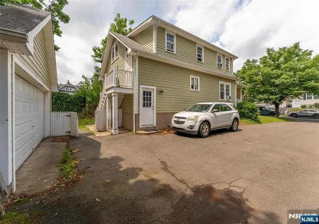 Homes for sale in Hawthorne, NJ | 72 Minerva Ave, Hawthorne, NJ 07506 | MLS# 26023782