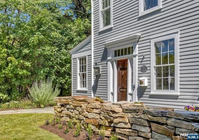 3rd image of 53 Hillside Ave, Glen Ridge, NJ 07028 | MLS# 26023785