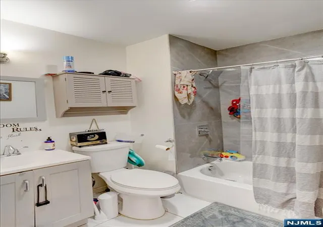 25th image of 229 21st St, Irvington, NJ 07111 | MLS# 26023798
