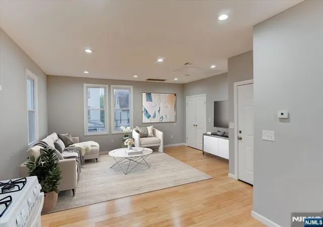 5th image of 229 21St St, Irvington, NJ 07111 | MLS# 26023798