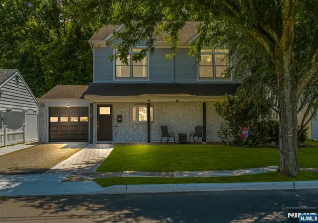 Homes for sale in Rochelle Park, NJ | 118 Howard Ave, Rochelle Park, NJ 07662 | MLS# 26023841
