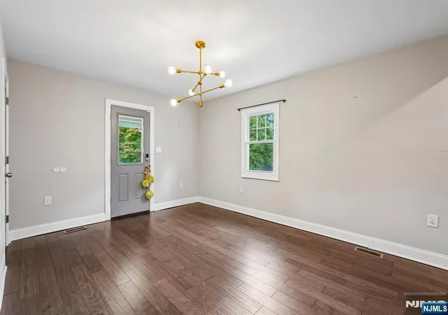 Homes for sale in Teaneck, NJ | 53 Dohrman Ave, Teaneck, NJ 07666 | MLS# 26023844