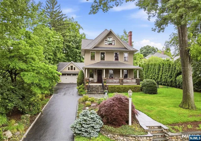 Homes for sale in Ridgewood, NJ | 283 Highwood, Ridgewood, NJ 07450 | MLS# 26023846