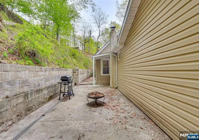 15th image of 86 Pine Brook Rd, Lincoln Park, NJ 07035 | MLS# 26023855