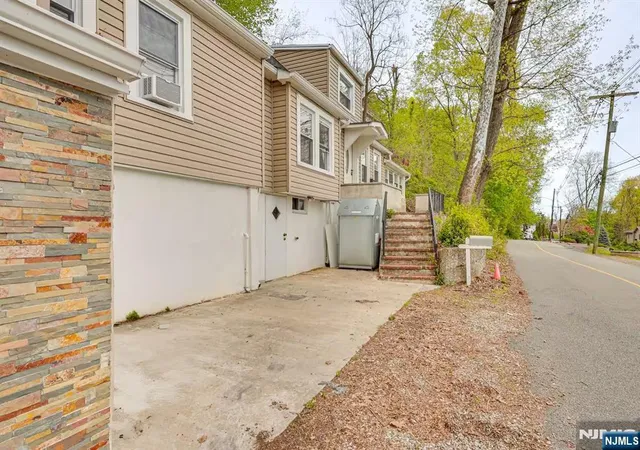 2nd image of 86 Pine Brook Rd, Lincoln Park, NJ 07035 | MLS# 26023855