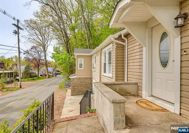 3rd image of 86 Pine Brook Rd, Lincoln Park, NJ 07035 | MLS# 26023855