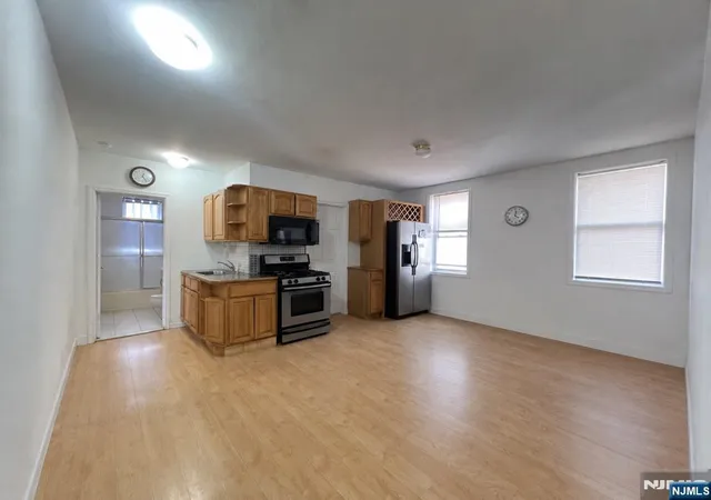 Homes for sale in Union City, NJ | 201 45th St #504, Union City, NJ 07087 | MLS# 26023878
