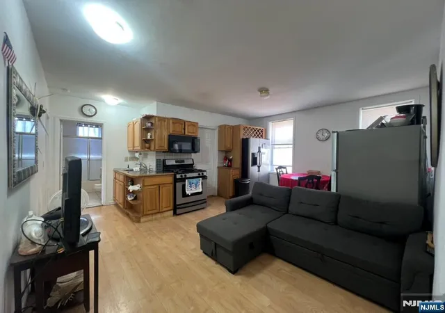 Homes for sale in Union City, NJ | 201 45th St #504, Union City, NJ 07087 | MLS# 26023878
