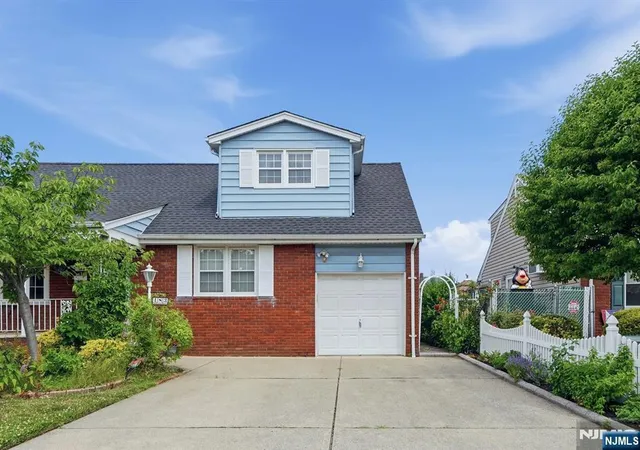 Homes for sale in Elmwood Park, NJ | 183 Lee St, Elmwood Park, NJ 07407 | MLS# 26023887