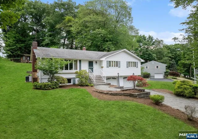 Homes for sale in River Vale, NJ | 641 Antrim Rd, River Vale, NJ 07675 | MLS# 26023894