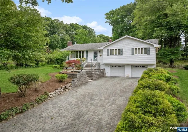 5th image of 641 Antrim Rd, River Vale, NJ 07675 | MLS# 26023894