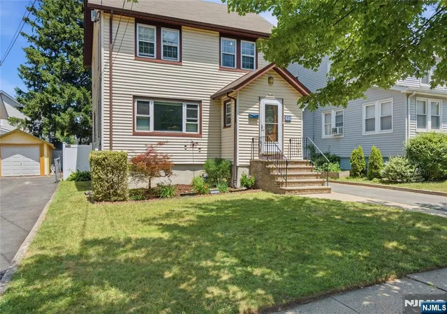 Homes for sale in Teaneck, NJ | 611 Maple Ave, Teaneck, NJ 07666 | MLS# 26023900