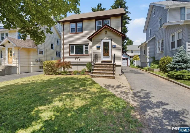 Homes for sale in Teaneck, NJ | 611 Maple Ave, Teaneck, NJ 07666 | MLS# 26023900