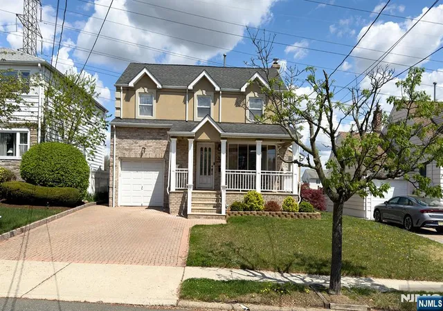 Homes for sale in North Arlington, NJ | 28 Noel Dr, North Arlington, NJ 07031 | MLS# 26023905
