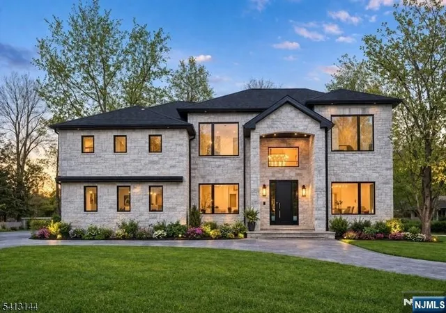 Photo 1 of Single family home for sale at 39 Billingsley Dr, Livingston, NJ 07039 | MLS# 26023918 | Listing updated on 2026-08-30