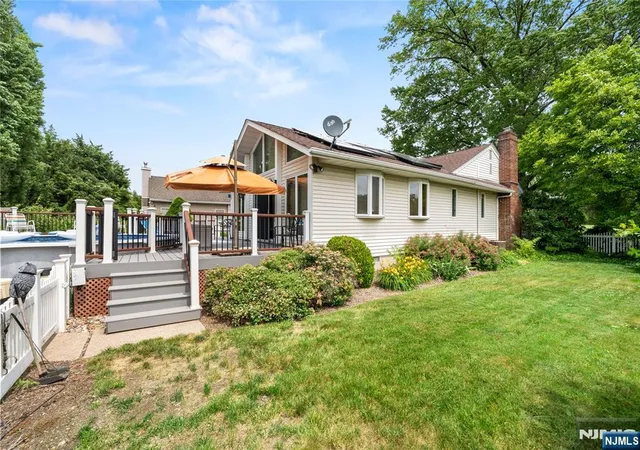 Homes for sale in Nutley, NJ | 21 Ravine Ave, Nutley, NJ 07110 | MLS# 26023957