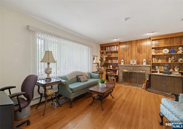Homes for sale in Nutley, NJ | 21 Ravine Ave, Nutley, NJ 07110 | MLS# 26023957