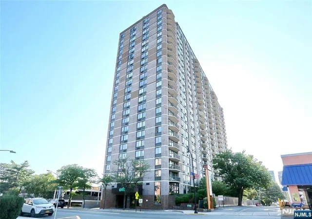 Homes for sale in Cliffside Park, NJ | 770 Anderson Ave #5F, Cliffside Park, NJ 07010 | MLS# 26023959