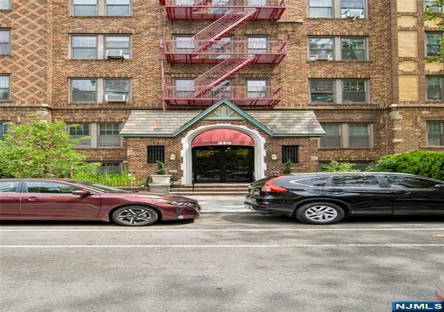 Homes for sale in Jersey City, NJ | 340 Fairmount Ave #501, Jersey City, NJ 07306 | MLS# 26023961