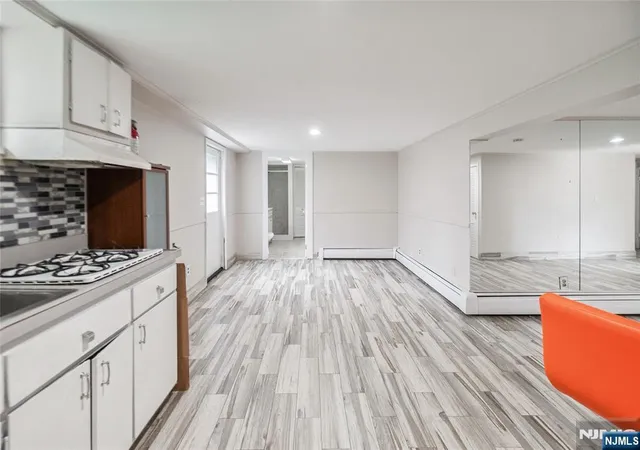 5th image of 2 Carlen Ct, Fairview, NJ 07022 | MLS# 26023969