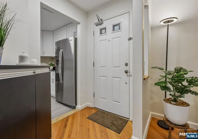 4th image of 436 Lee Ct #4133, Fort Lee, NJ 07024 | MLS# 26023970