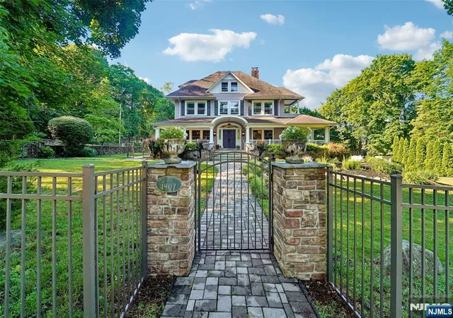 Homes for sale in Mahwah, NJ | 30 Olney Rd, Mahwah, NJ 07430 | MLS# 26023972