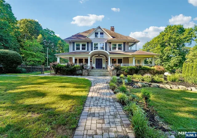 Homes for sale in Mahwah, NJ | 30 Olney Rd, Mahwah, NJ 07430 | MLS# 26023972