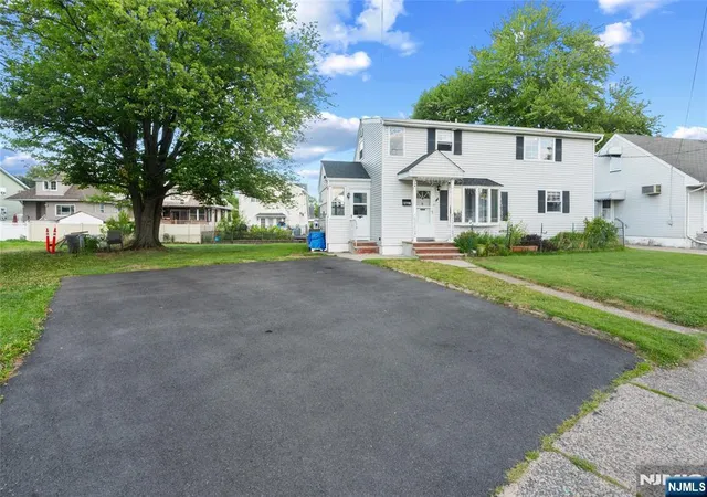 2nd image of 92 Anderson Ave, Totowa, NJ 07512 | MLS# 26023985