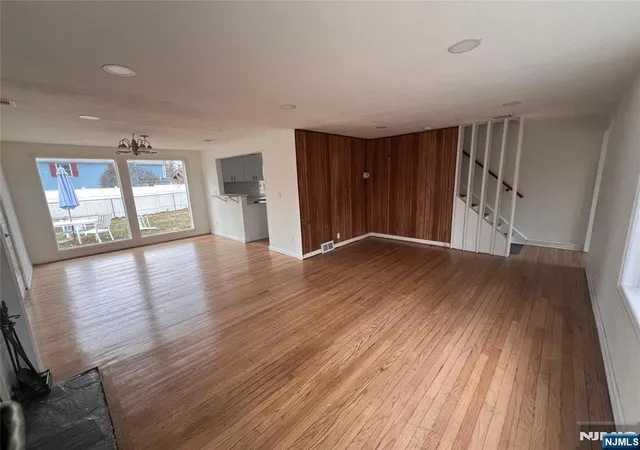 Homes for sale in Waldwick, NJ | 92 Grove St, Waldwick, NJ 07463 | MLS# 26024004