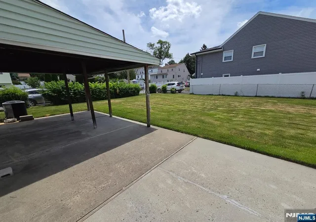 Homes for sale in Lyndhurst, NJ | 533 Sollas Ct, Lyndhurst, NJ 07071 | MLS# 26024015