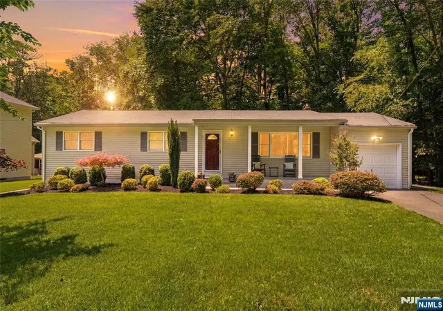 Homes for sale in Par Troy Hills Twp., NJ | 28 Delbrook Rd, Par Troy Hills Twp., NJ 07950 | MLS# 26024021