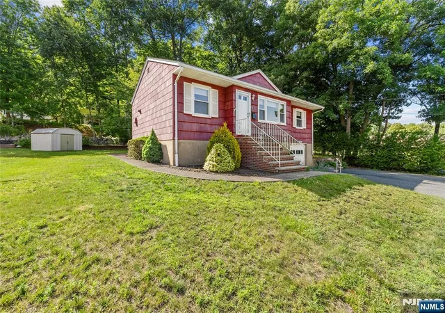 Photo 3 of Sale Pending at 33 Walter Dr, Bloomingdale, NJ 07403 | MLS# 26024035 | Listing updated on 2026-07-14