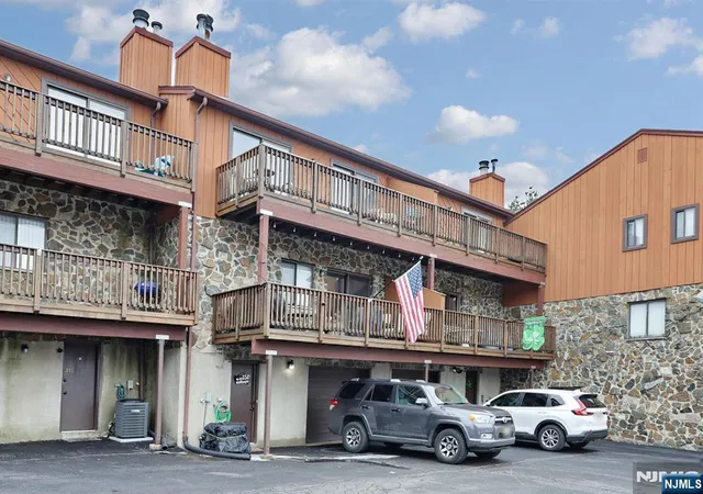 Homes for sale in Wanaque, NJ | 3 Brookside Hts #3i, Wanaque, NJ 07465 | MLS# 26024037