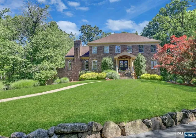 Homes for sale in Upper Saddle River, NJ | 63 Pleasant Ave, Upper Saddle River, NJ 07458 | MLS# 26024050