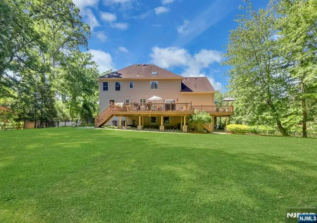Homes for sale in Upper Saddle River, NJ | 63 Pleasant Ave, Upper Saddle River, NJ 07458 | MLS# 26024050