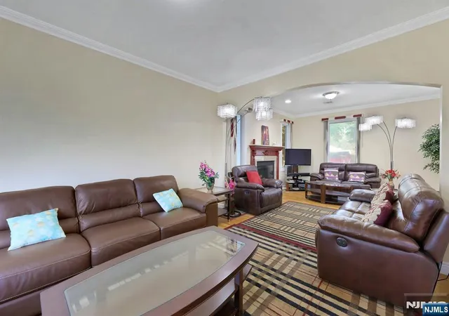 Homes for sale in New Milford, NJ | 627 Concord St, New Milford, NJ 07646 | MLS# 26024067