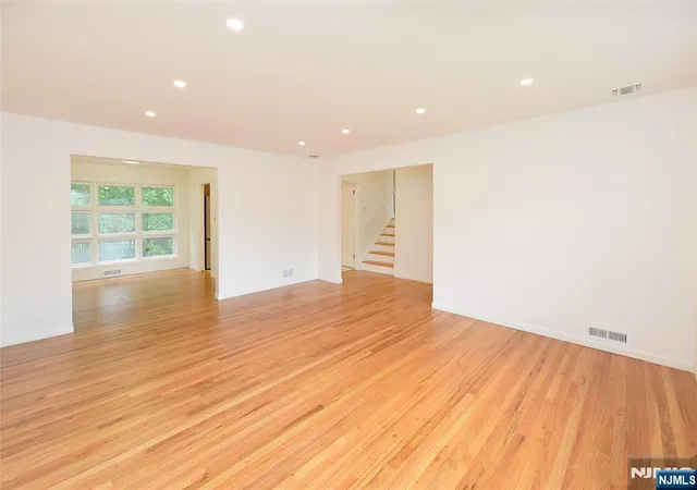 Homes for sale in Fair Lawn, NJ | 2 Kershner Pl, Fair Lawn, NJ 07410 | MLS# 26024080