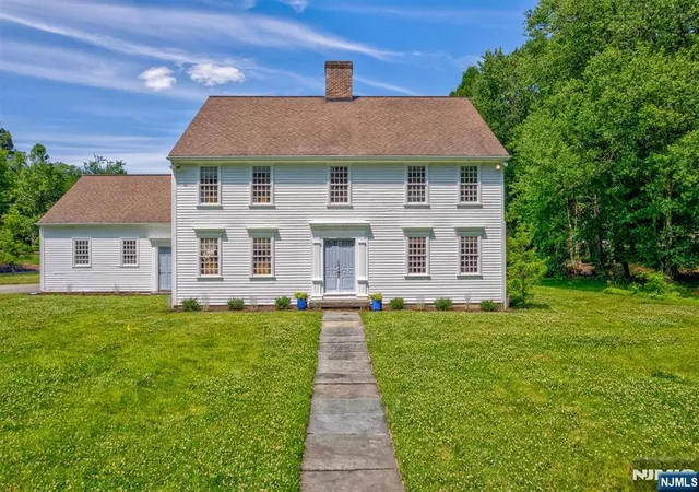 Photo 1 of Single family home for sale at 1 Canoe, Roseland, NJ 07068 | MLS# 26024095 | Listing updated on 2026-08-05