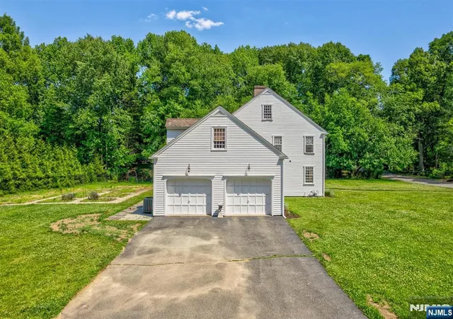 Photo 34 of Single family home for sale at 1 Canoe, Roseland, NJ 07068 | MLS# 26024095 | Listing updated on 2026-08-05